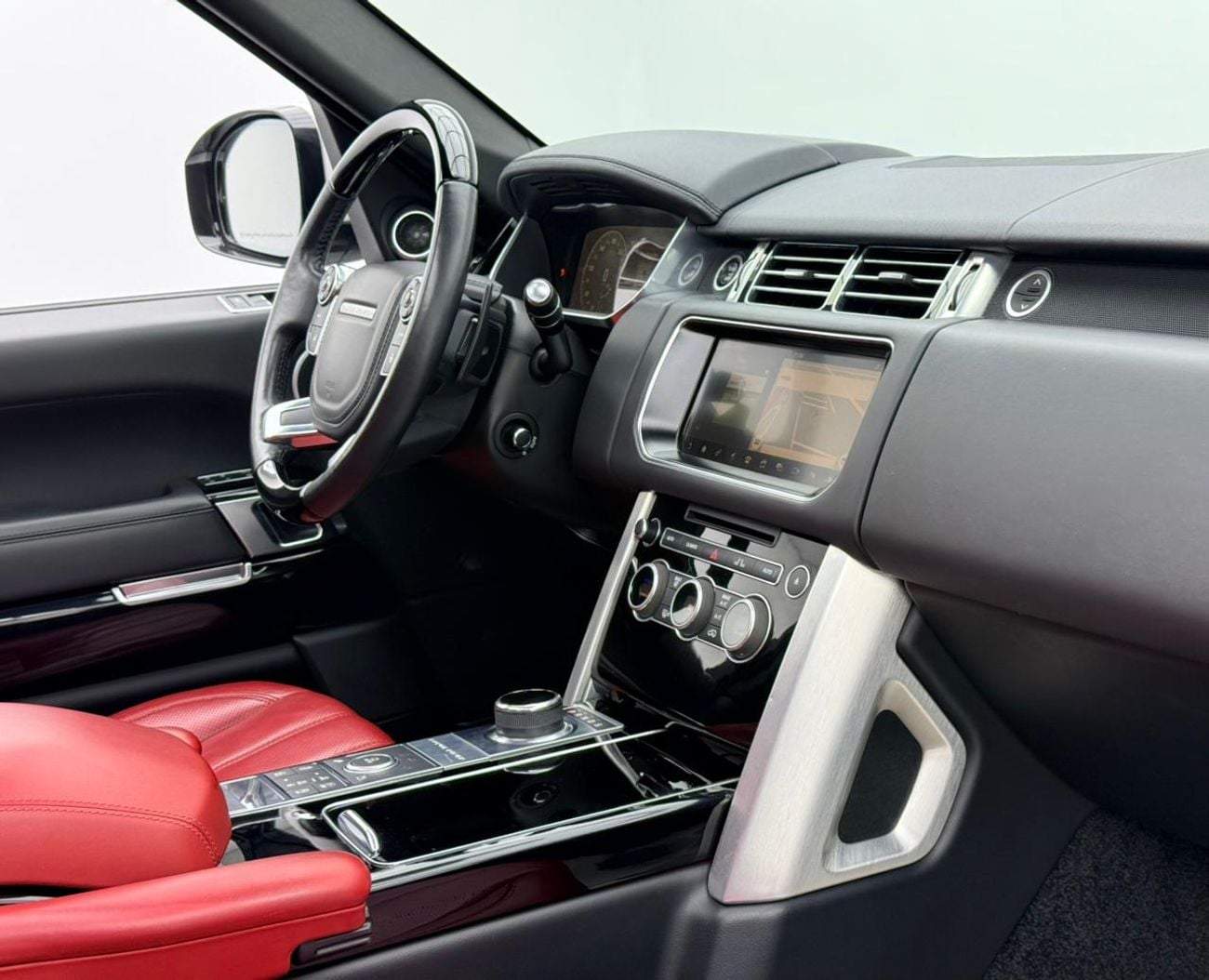 لاند روفر رينج روفر 2017 Range Rover Vogue SE Supercharged, 2026 RR Warranty, 2029 RR Service Pack, Fully Loaded, GCC
