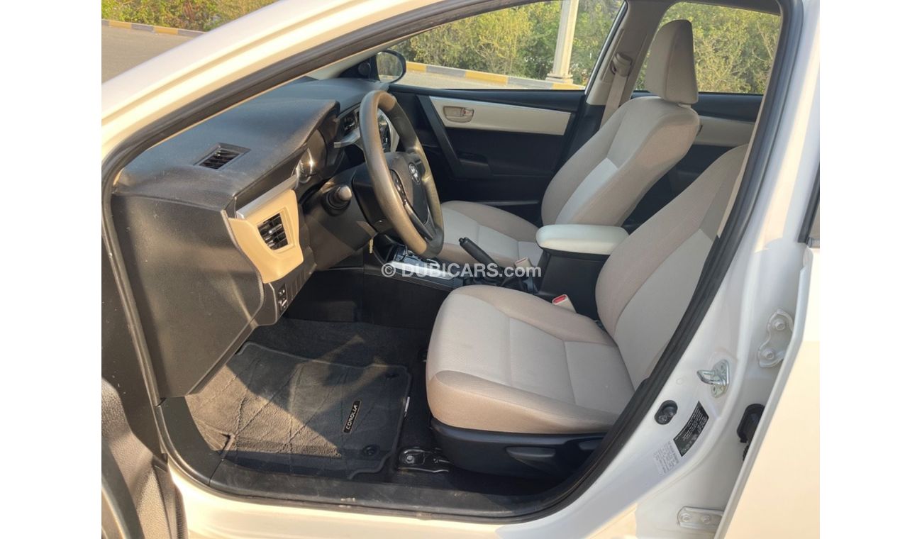 تويوتا كورولا Toyota Corolla  model 2015    ( GCC_ SPEC) VERY GOOD CONDITION