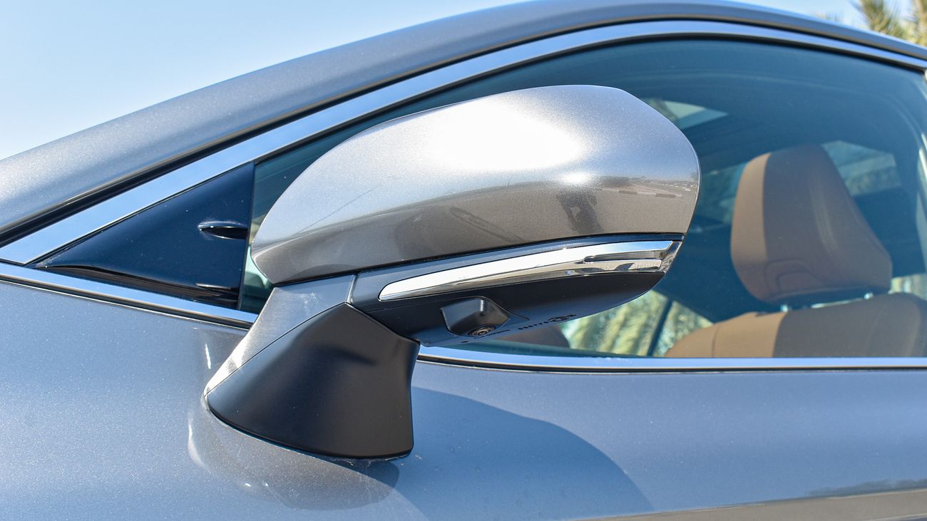 Toyota Camry Lumeir 2.5L Hybrid