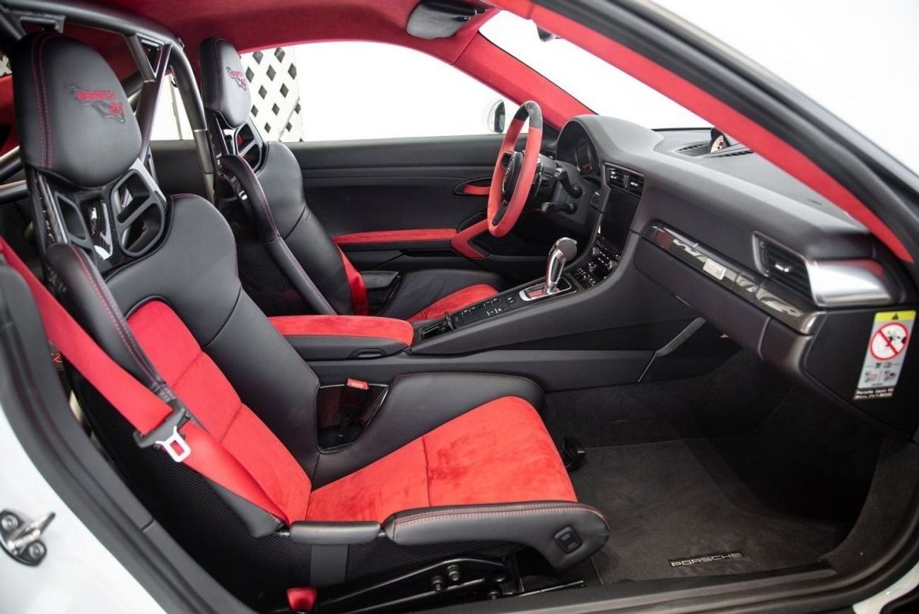 Porsche 911 GT2RS WEISSACH