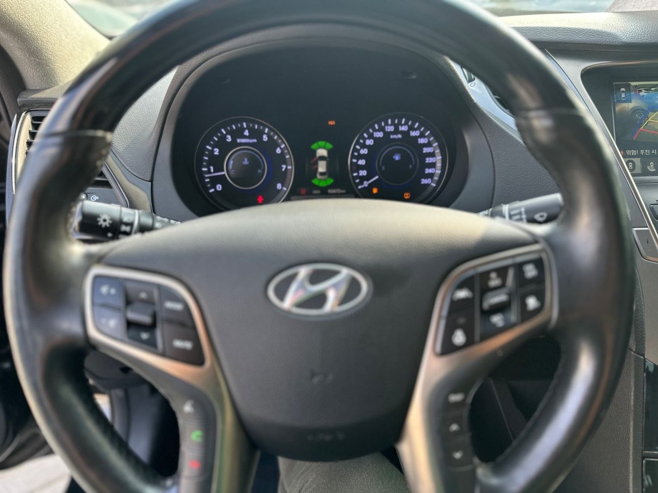 هيونداي جراندور خاله من الحوادث