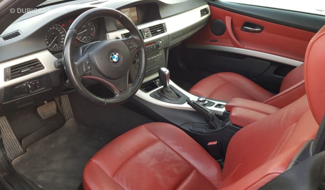 BMW 320i 2009 full options coupe convertible gulf specs