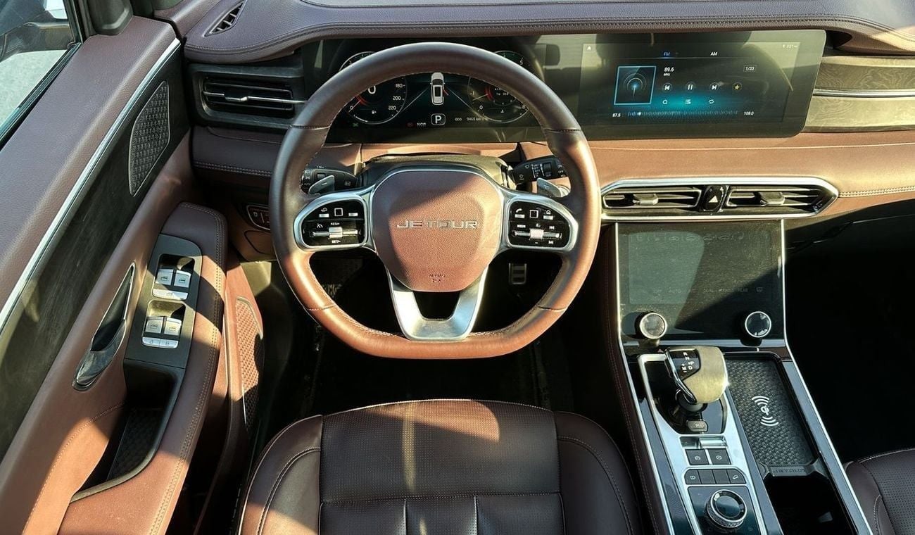 جيتور X90 بلس Luxury 1.6L Turbo 4 Cylinders 2024 Low Mileage Warranty 3 Years