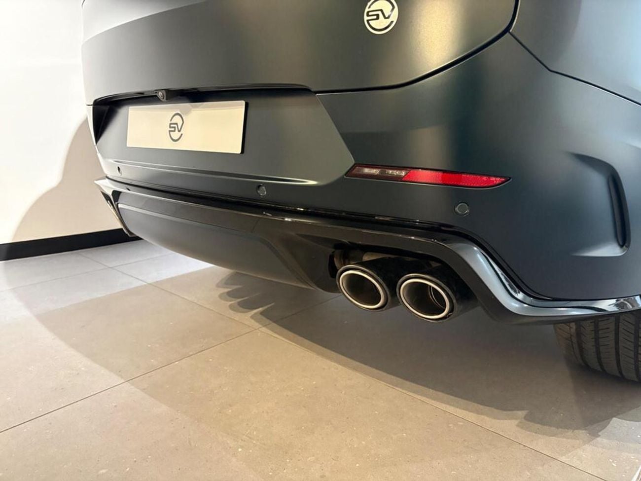 لاند روفر رينج روفر سبورت 4.4 P635 V8 MHEV SV Auto 4WD Euro 6 (s/s) 5dr (EXPORT ONLY) Right Hand Drive