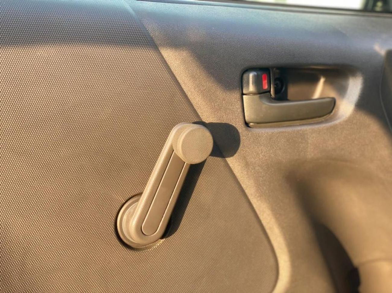 Toyota Hiace Standard Roof 15 Seater 2.5L Diesel RWD Model 2025