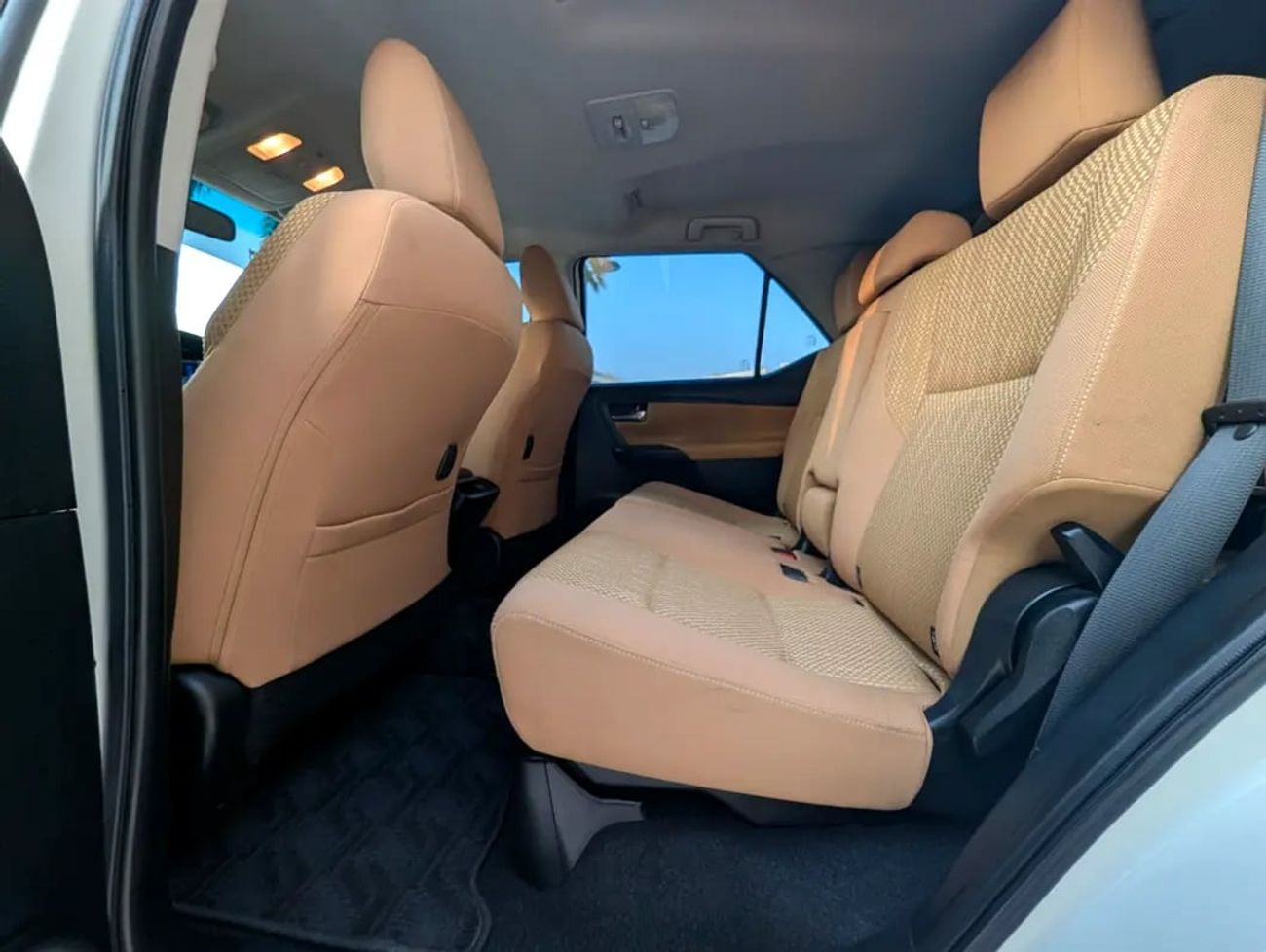 Toyota Fortuner EXR 2017 GCC Specs Interior and Exterior Excellent Condition V4 2.7L
