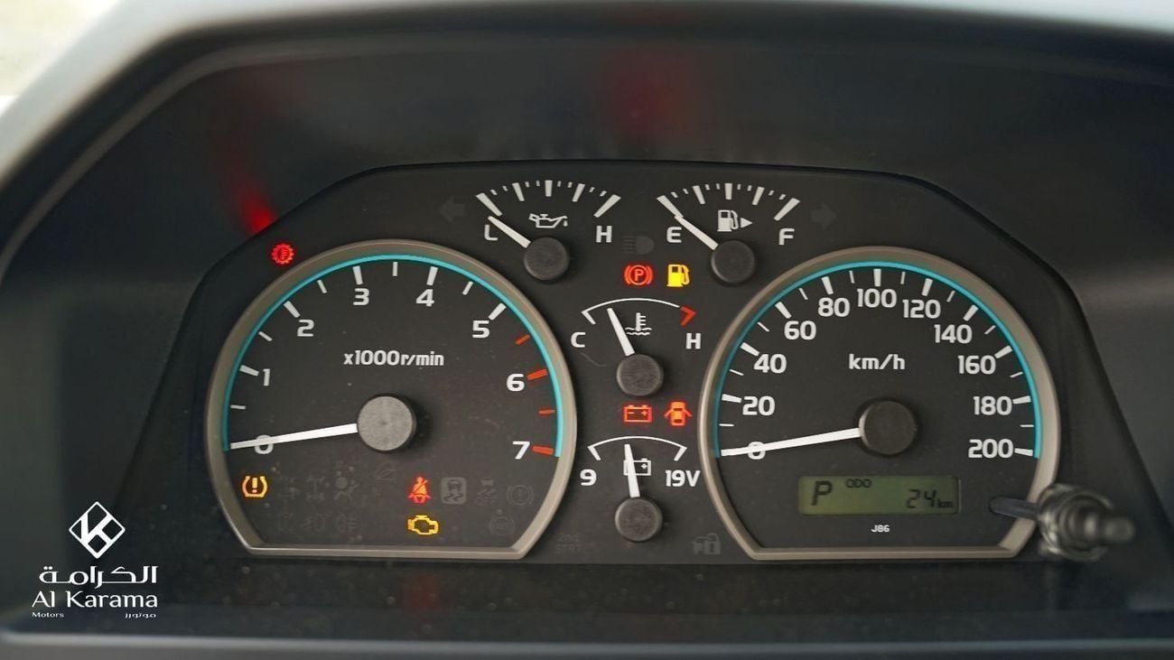 تويوتا لاند كروزر بيك آب LX V6 | 4.0L Automatic Transmission | Diff Lock | 40th  Anniversary Edition | GCC