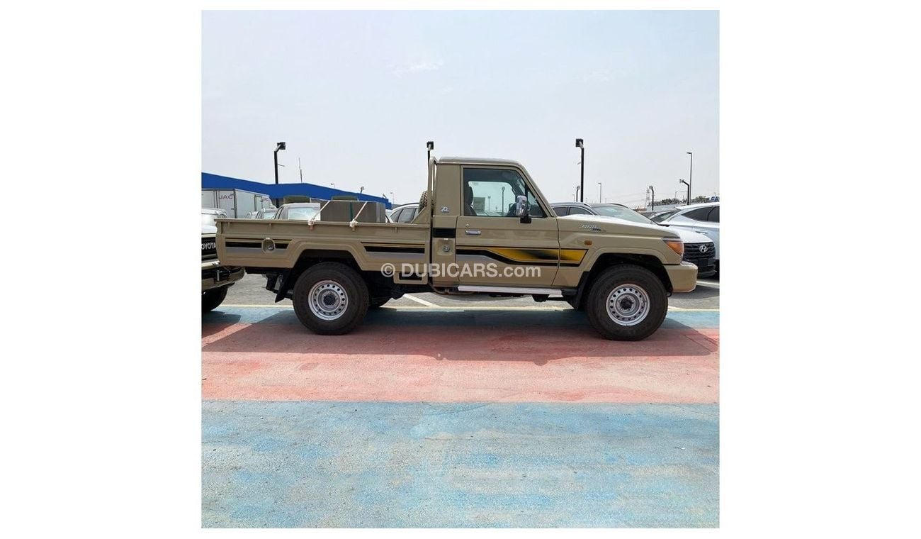 Toyota Land Cruiser Pick Up PICKUP 70th LX1 4.0Ltr. S-Cab-PETROL-70th Anniversary Editon 2022