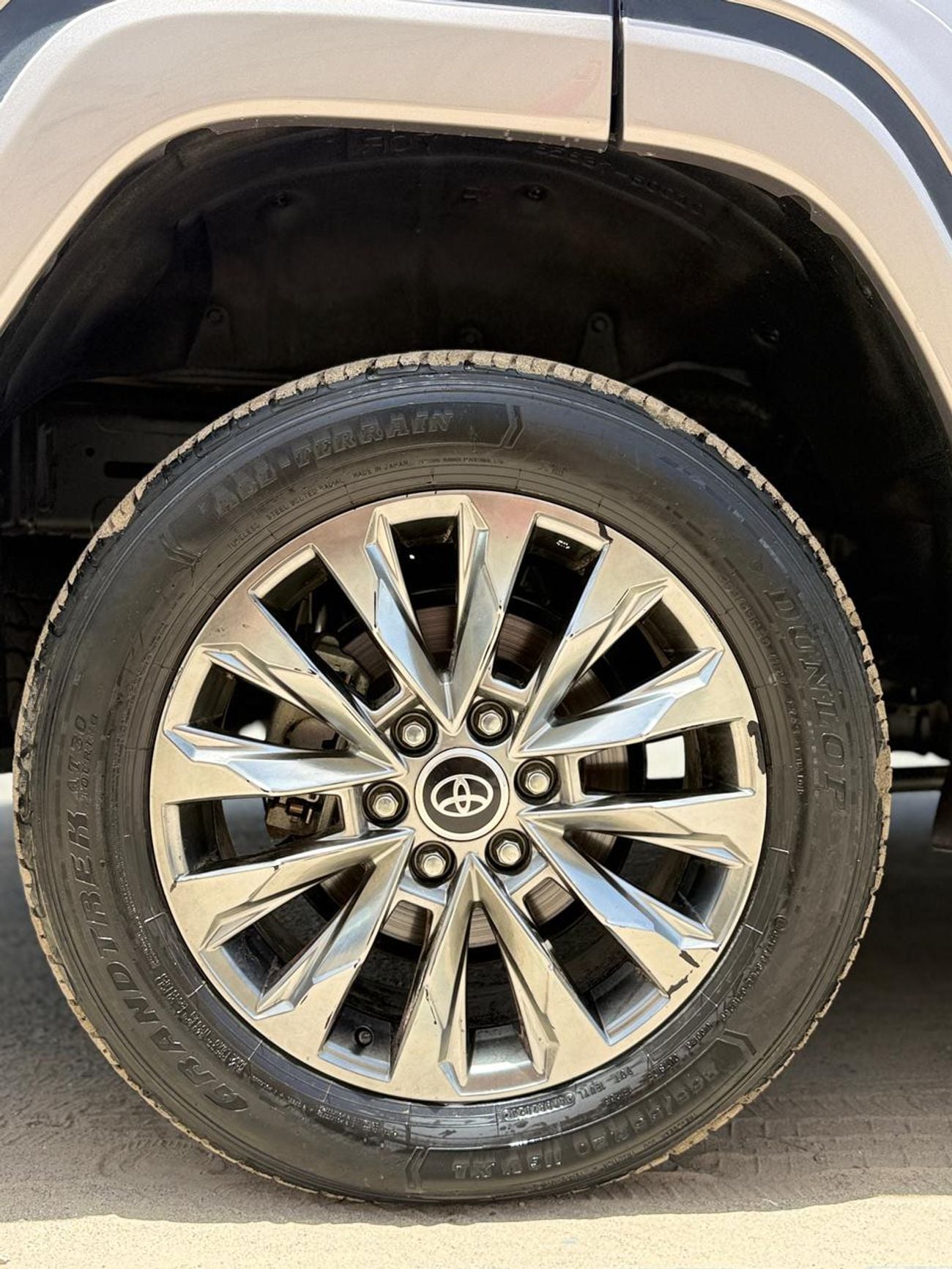 Toyota Land Cruiser EXR Toyota land cruiser LC300, year 2022, right hand drive, diesel 3.3L only foe export availab