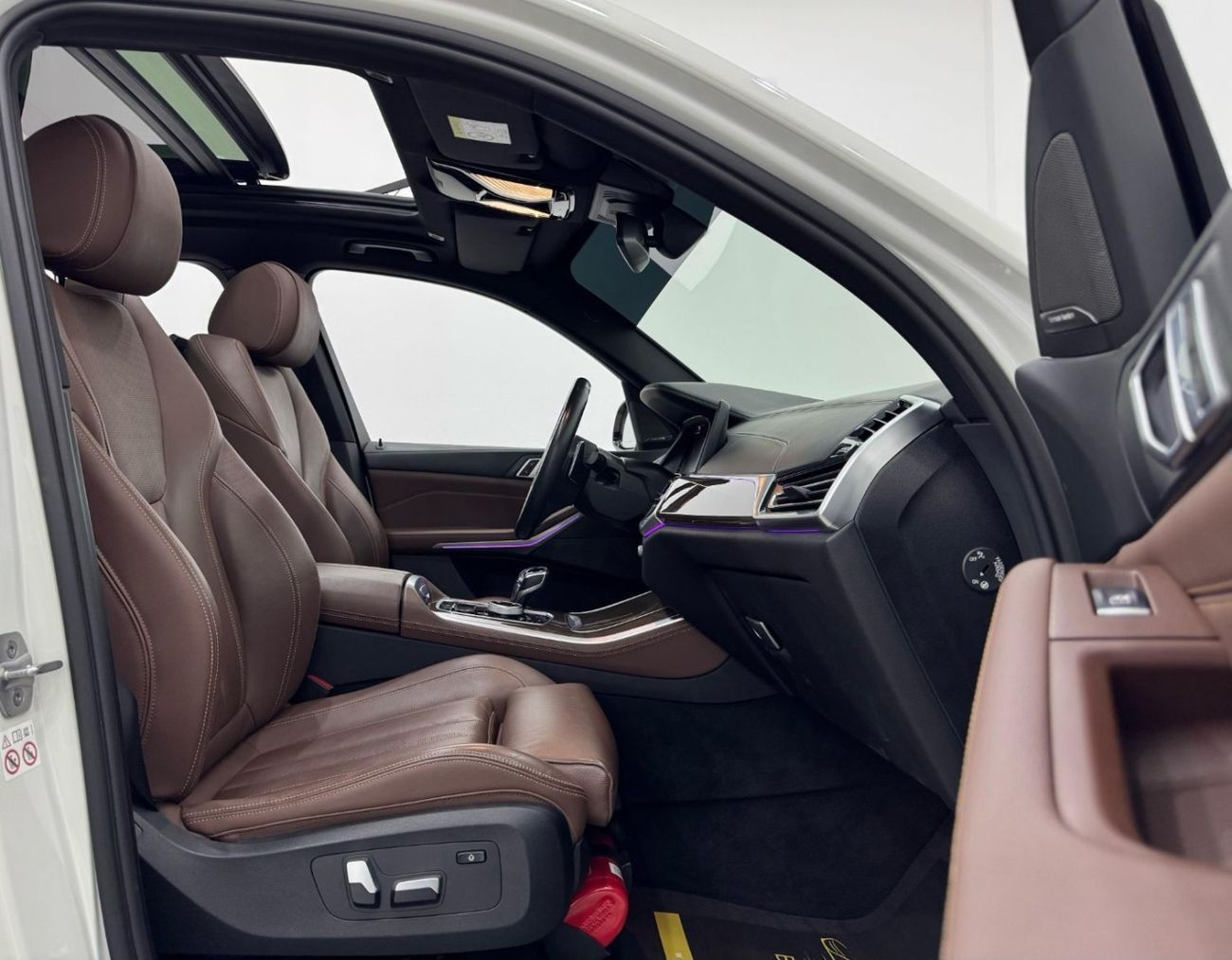 BMW X5 40i M Sport 3.0L 2020 BMW X5 xDrive40i M-Sport, 2025 Warranty + Service Pack, Full Options, 7 Seater