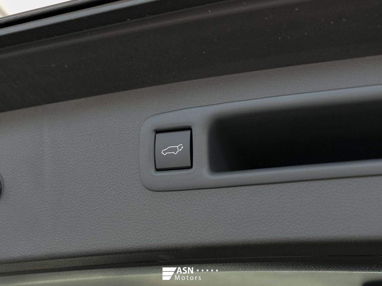 تويوتا هايلاندر 2.5L Hybrid AWD Extreme Edition 7 Seats 2025 (Export Price)