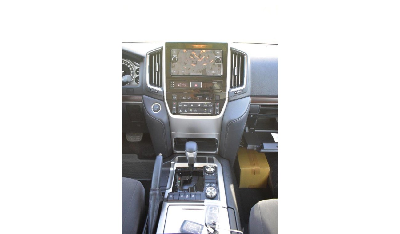 تويوتا لاند كروزر 200 VX V8 5.7L PETROL 8 SEAT AUTOMATIC TRANSMISSION