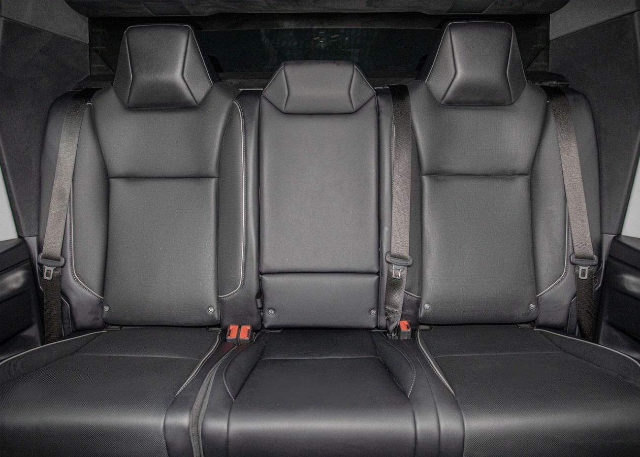 تسلا سايبرتراك Foundation