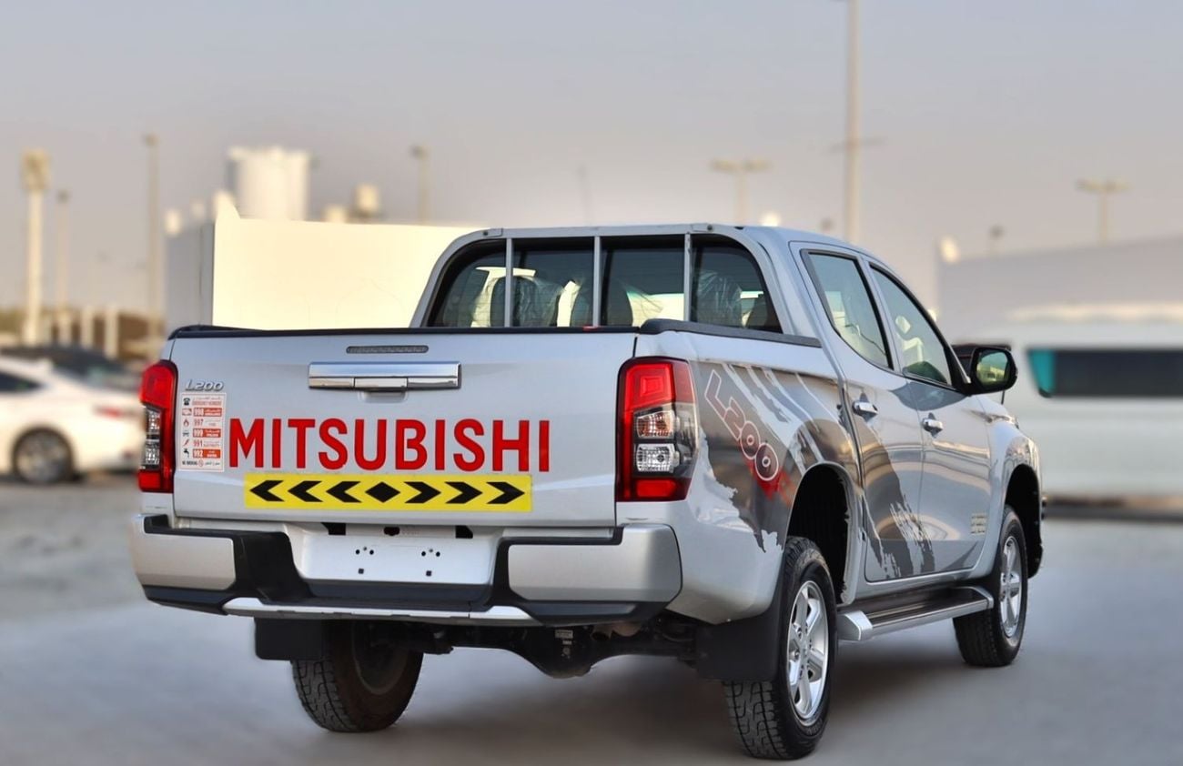 ميتسوبيشي L200 ميتسوبيشي L200 GLX (الجيل الخامس) 2021، مقصورة مزدوجة، 4 أبواب، محرك بنزين 4 أسطوانات سعة 2.4 لتر، ن