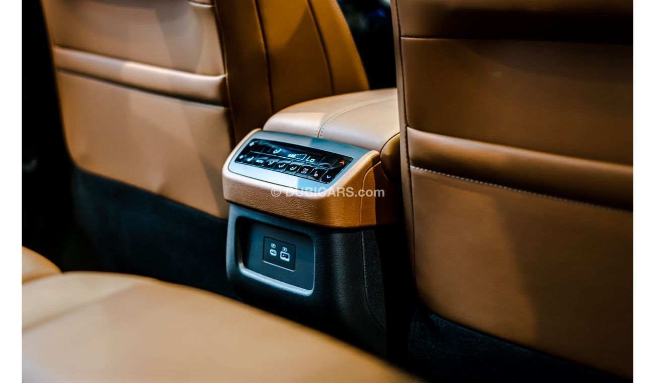 نيسان باثفايندر 2022 Nissan Pathfinder, 2028 Nissan Warranty, 2025 Nissan Service Contract, Low KMs, GCC