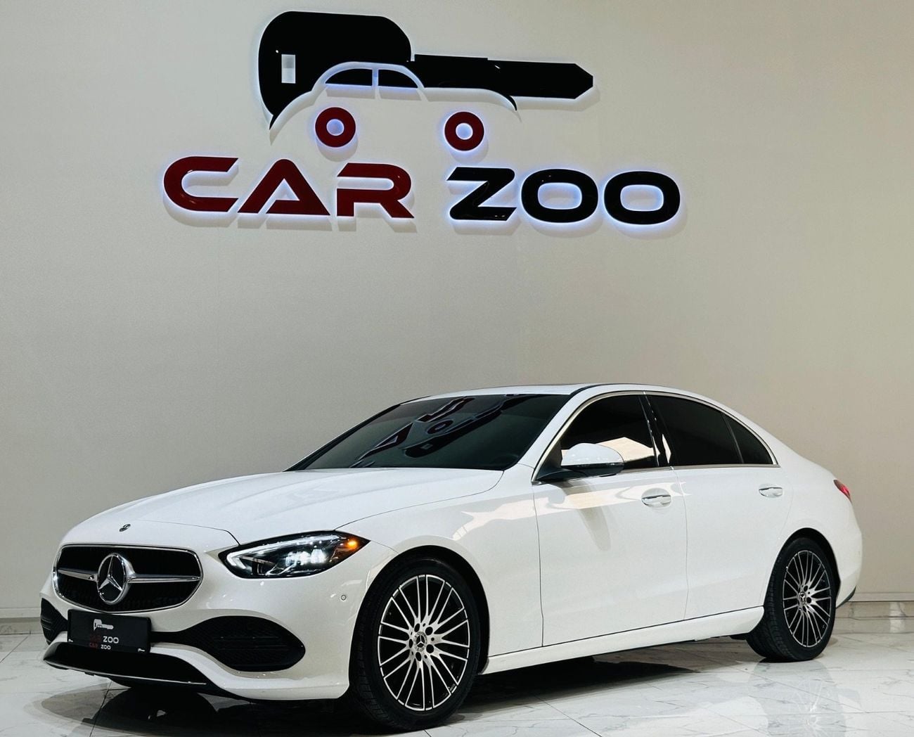 Mercedes-Benz C 300 - фото 1