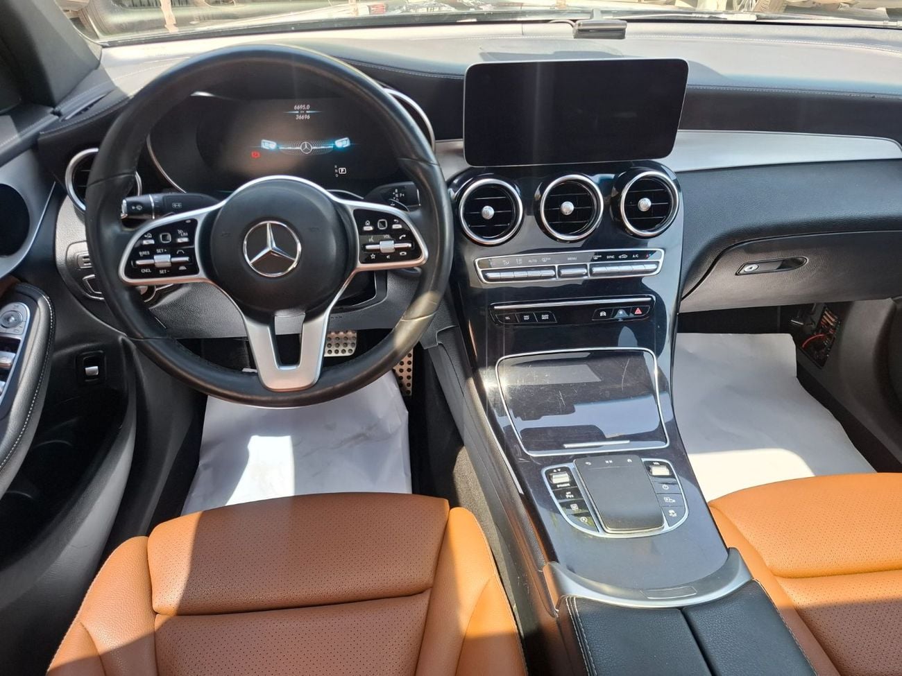 مرسيدس بنز GLC 300 مرسيدس glc200 كوب 2022