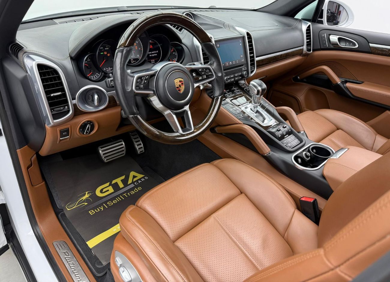 بورش كايان S Platinum Edition 3.6L 2017 Porsche Cayenne S Platinum Edition, Full Service History, GCC