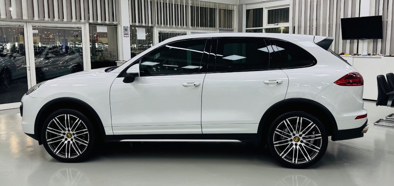 Porsche Cayenne Platinum Edition 3.6L