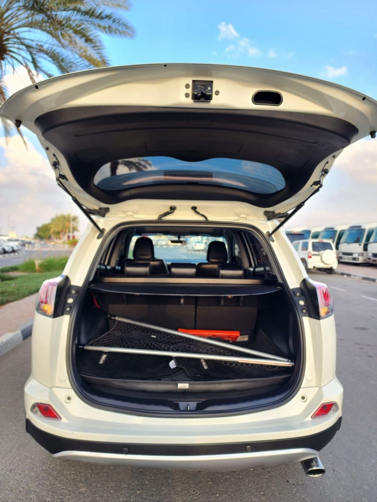 تويوتا راف ٤ TOYOTA RAV4 XLE LIMITED JAPAN