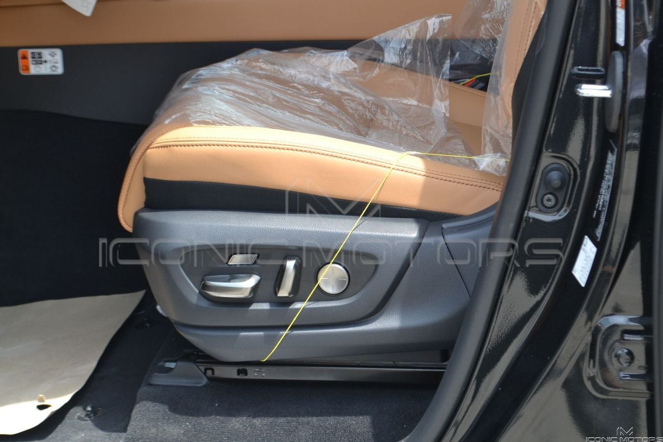 لكزس LX 700h Signature