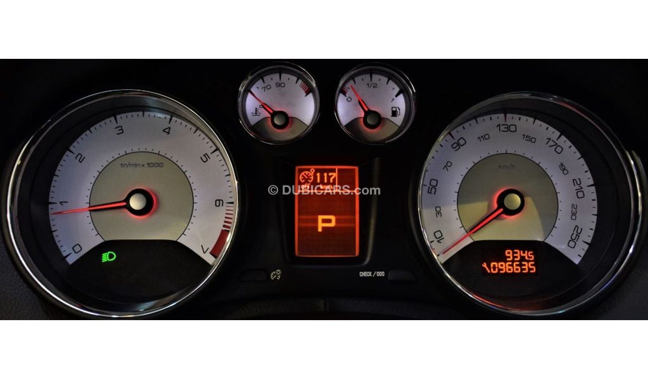 بيجو 308 Amazing Peugeot 308 CC 2011 Model!! in Grey Color! GCC Specs