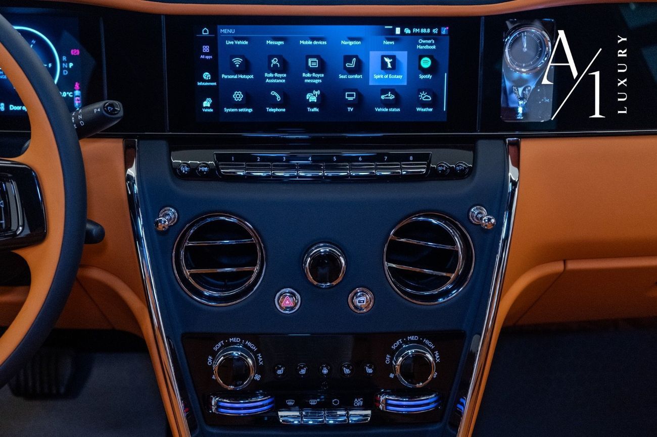 Rolls-Royce Cullinan 2025 Rolls Royce Cullinan V12, Like Brand New, Delivery kms, Fully Loaded, Japanese Spec