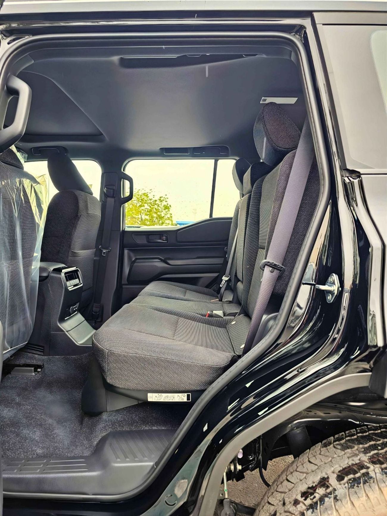 Toyota Prado TXR ALL ROUNDER TURBO || 2.8L DIESEL V4 / DIFFLOCK / SUNROOF / COOL BOX (CODE # P28AR2)