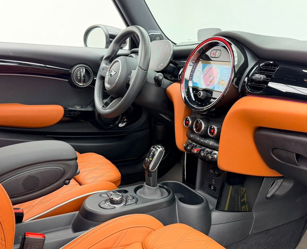 Mini Cooper S STD 2024 Mini Cooper S, 03/2027 Mini Warranty + Service Contract, Full Mini Service History, GCC