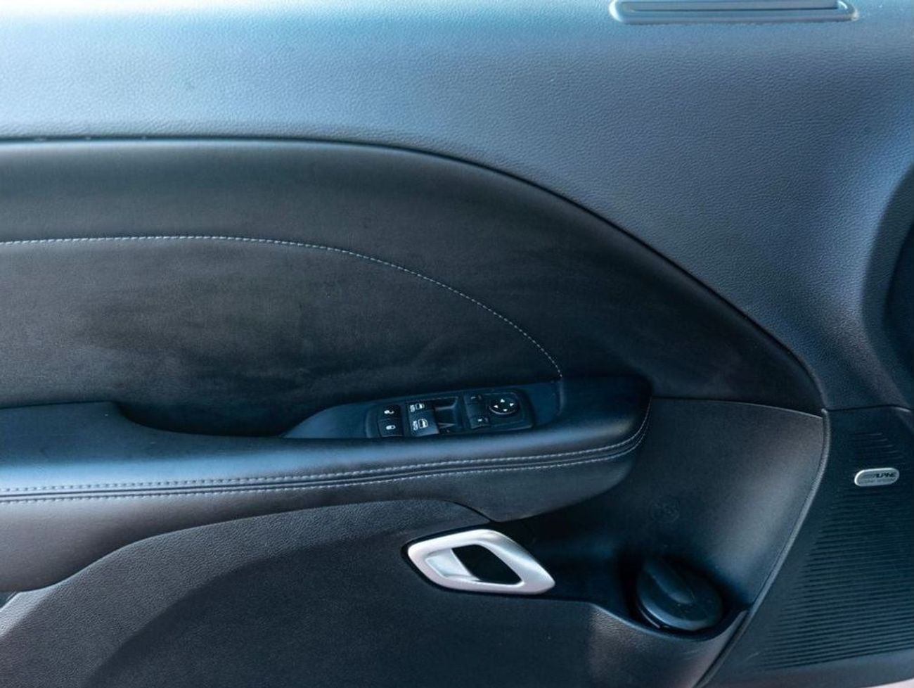 دودج تشالينجر SXT Plus 3.6L