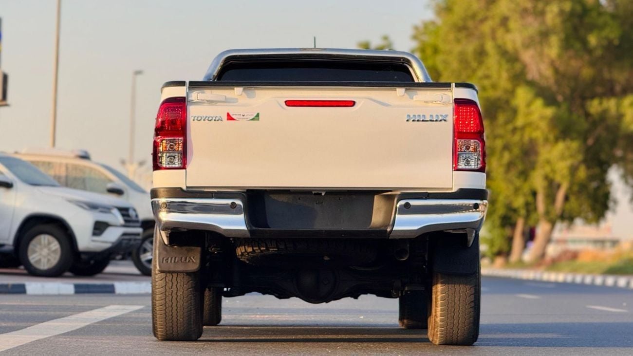 Toyota Hilux SINGLE CABIN PICKUP | 2.4L DIESEL ENGINE | 2016 | RHD | PREMIUM BULL BAR | METAL ROLL BAR | MANUAL T