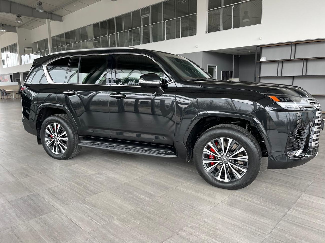 لكزس LX 500 Armored Vehicle B7+