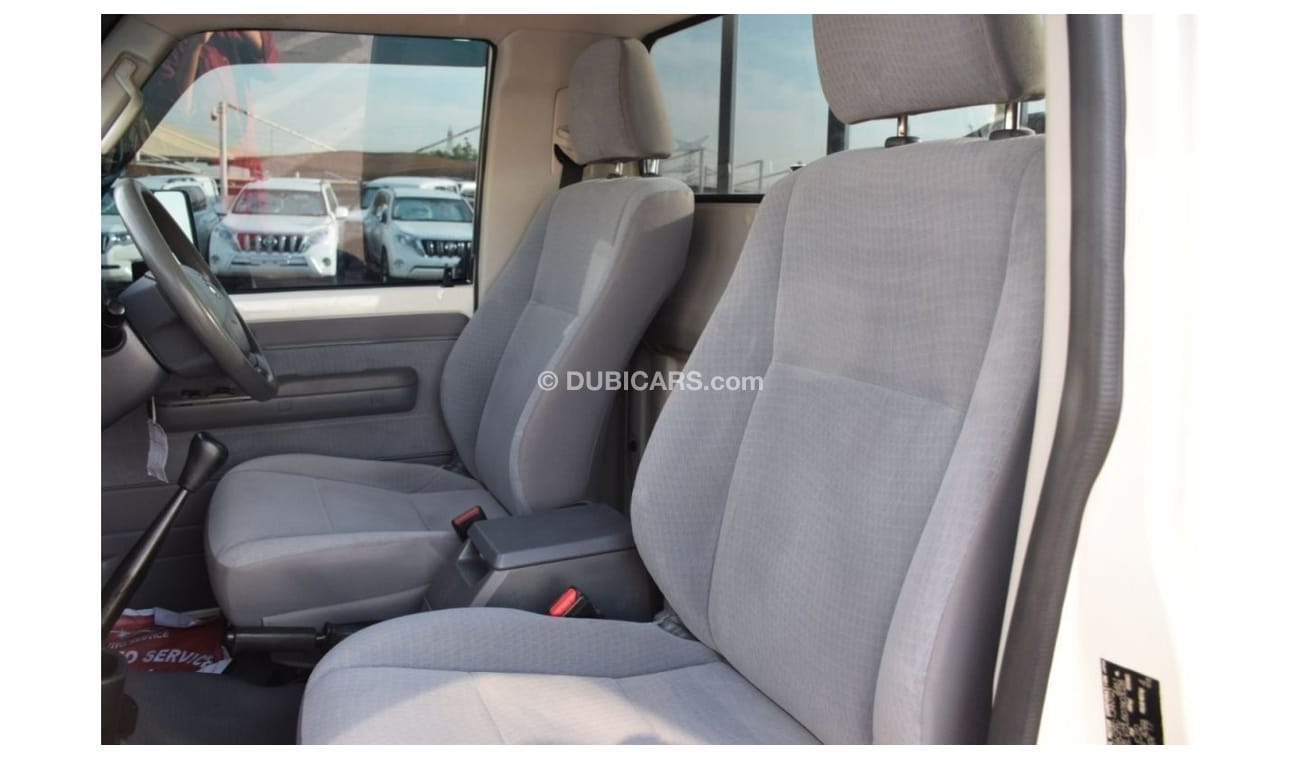 Toyota Land Cruiser Pick Up