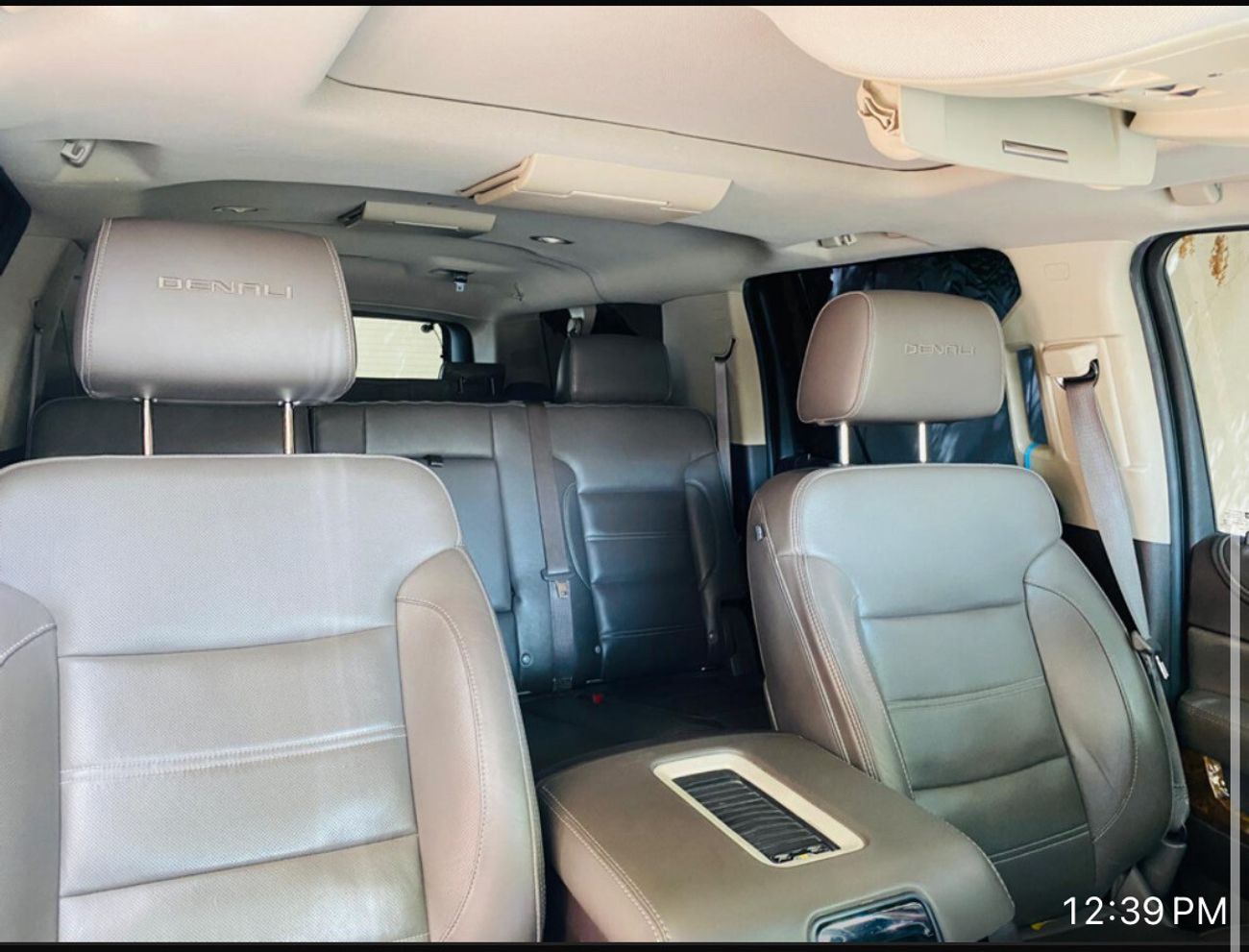 GMC Yukon Denali 6.2L (8 Seater)