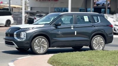Mitsubishi Outlander Mitsubishi Outlander 2.5L 4WD MID OPTION 7-SEATER AT 2025 • Petrol • Automatic
