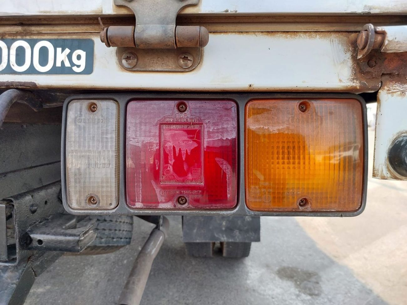 Mitsubishi Fuso Canter MITSUBISHI CANTER TRUCK RHD 1997 MODEL 4.2 L DIESEL MANUAL(PM30120)