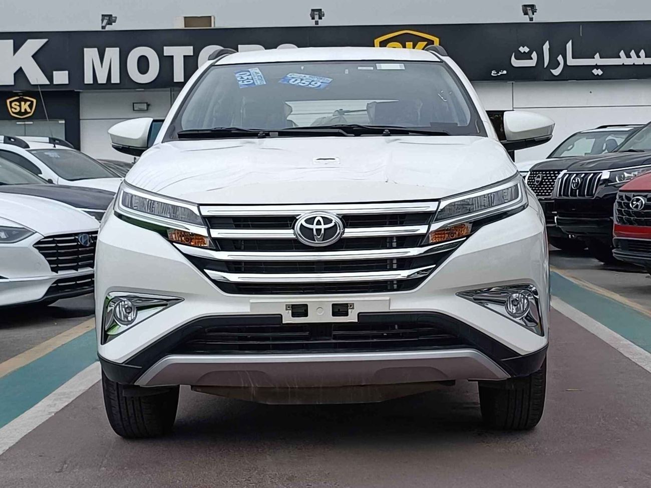 تويوتا راش G / 1.5L 4CY Petrol / 17" Rims / Push Start / Rear A/C / CODE#RU15B