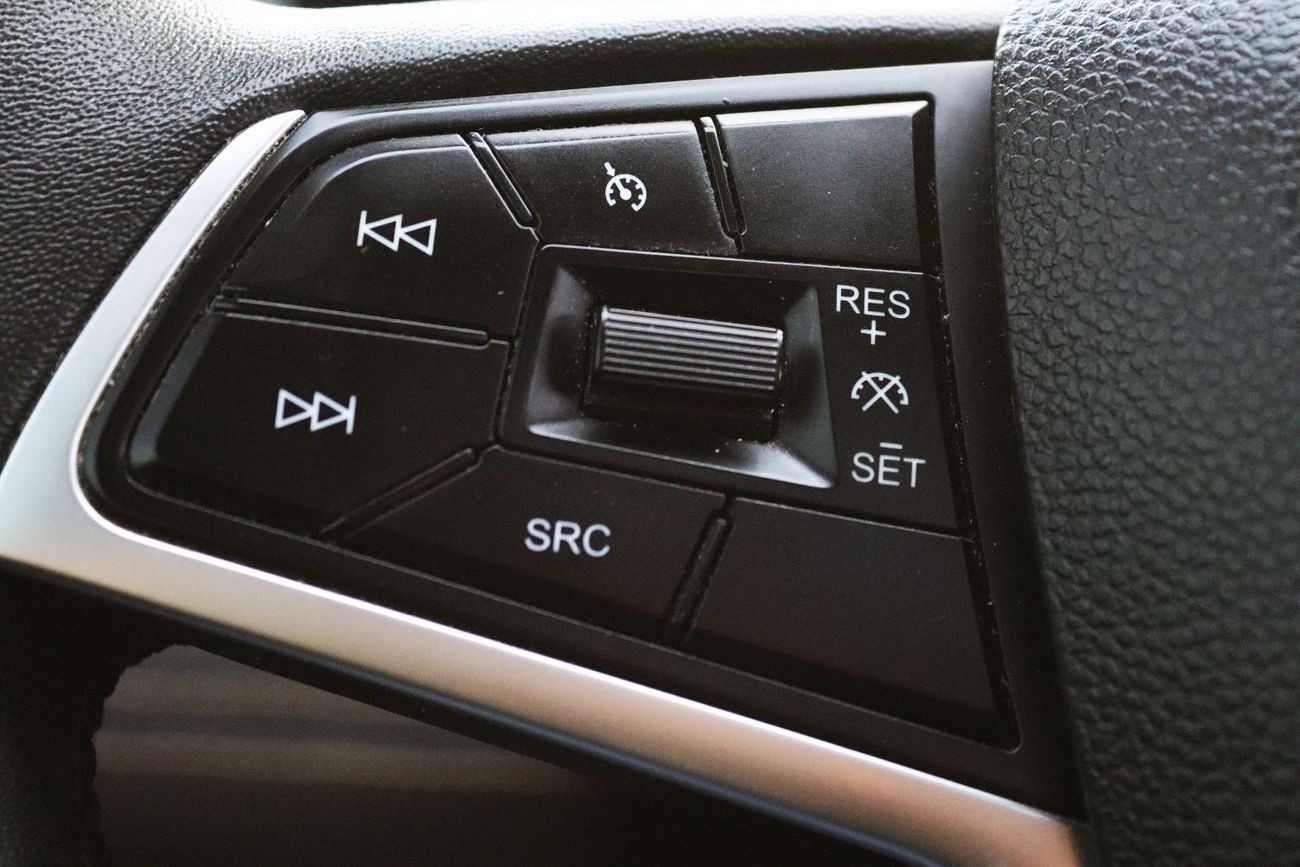 JAC J7 JAC J7 - 2023  - Turbo - GCC - Full option - Accident-free - 1.6L  - Excellent condition