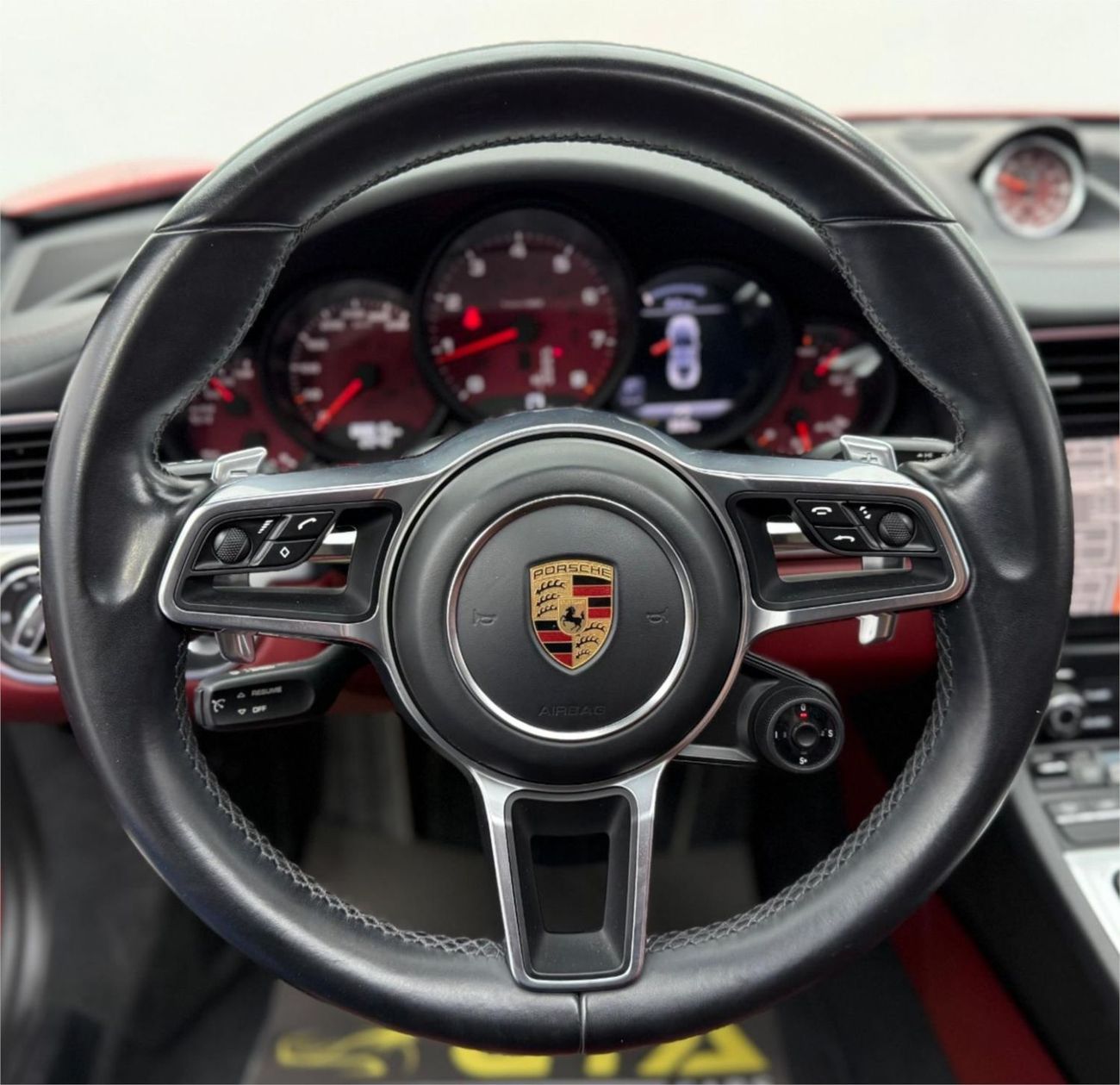 Porsche 911 2017 Porsche 911 Carrera,  Service History, Excellent Condition, GCC