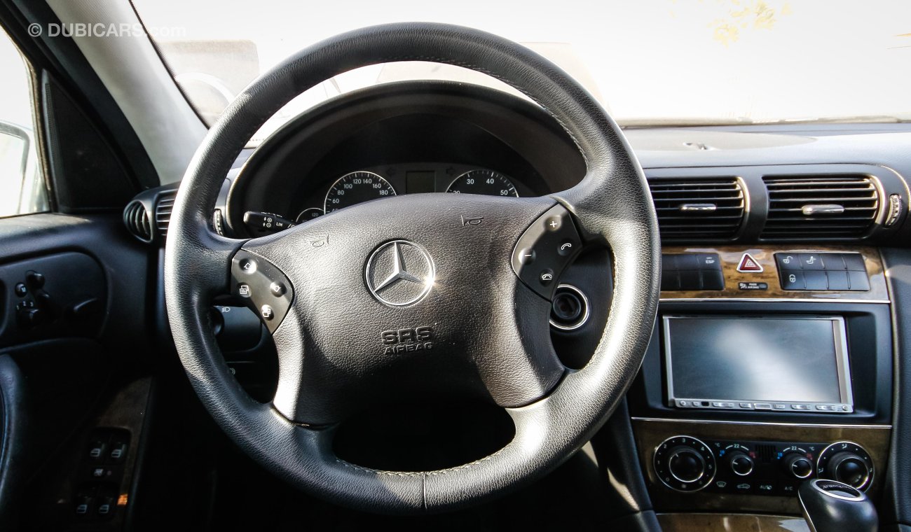 Mercedes-Benz C 230