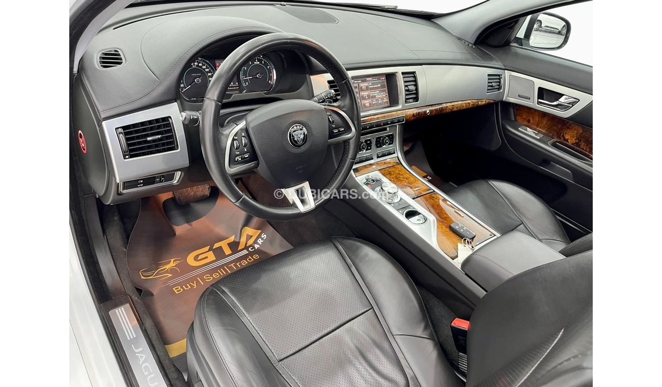 Jaguar XF Premium Luxury 2015 Jaguar XF 3.0 SC, Full Service History, GCC