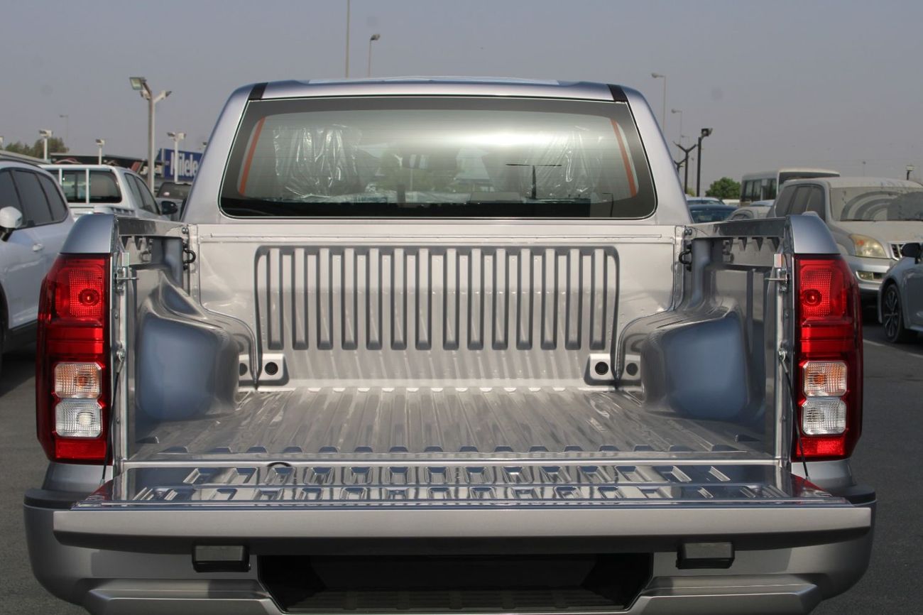 Mitsubishi L200 MITSUBIHSI L200 2.4L DIESEL DOUBLE CABIN 4 X 4 GL MANUAL