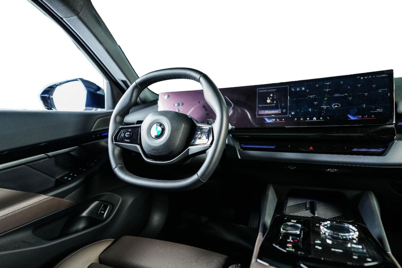 BMW 530i PURE GCC-BMW Warranty service until 2020-FSH With BMW-High Specifications-Metallic Blue