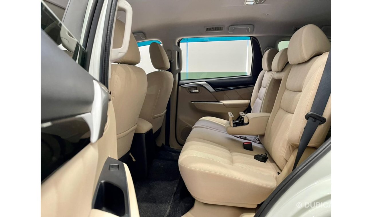 ميتسوبيشي مونتيرو 2017 Mitsubishi Montero, Full Service History, Warranty, Low kms, GCC