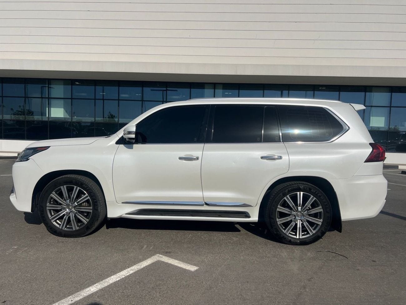 Lexus LX570 PLATINUM