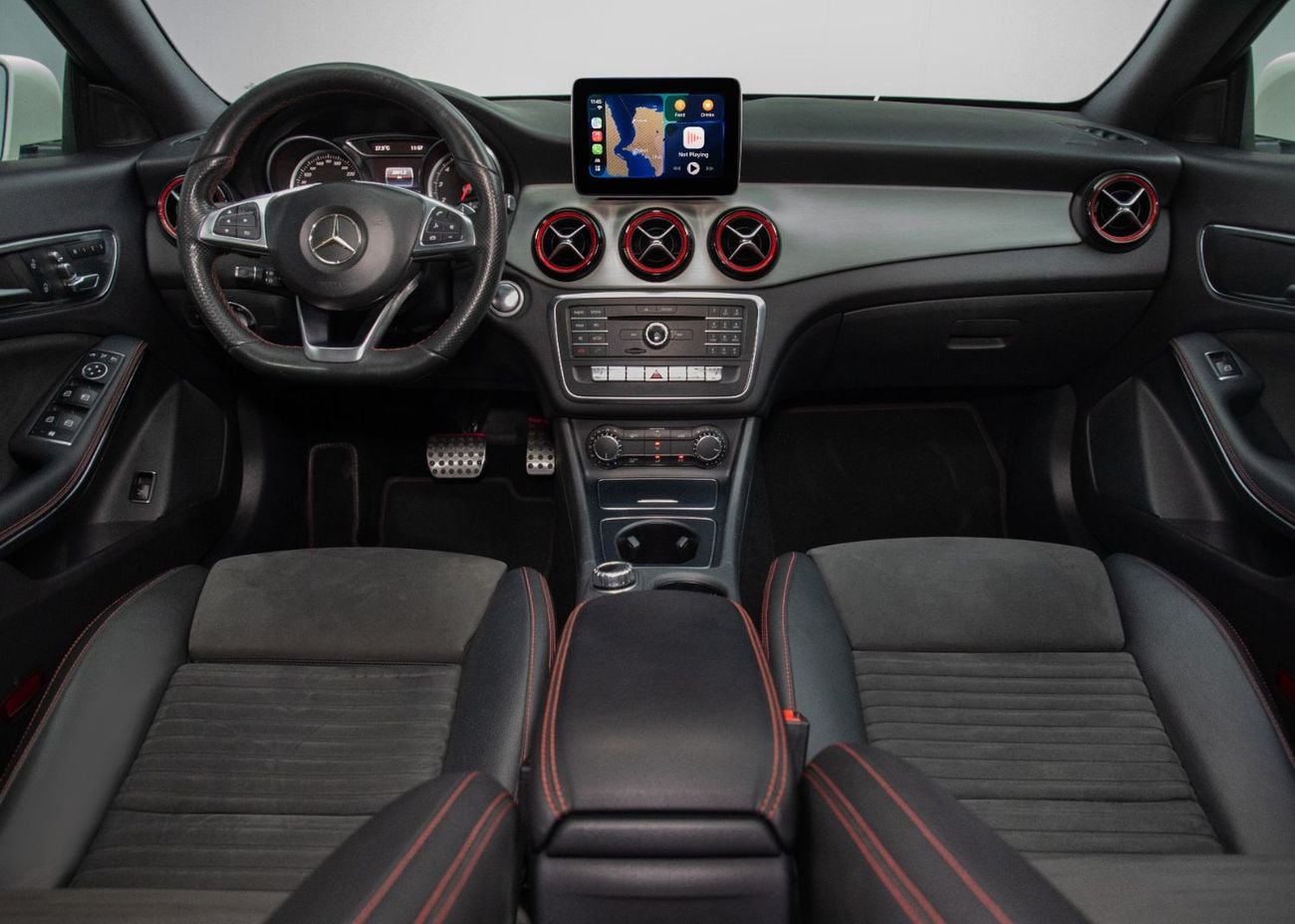 Mercedes Benz CLA250