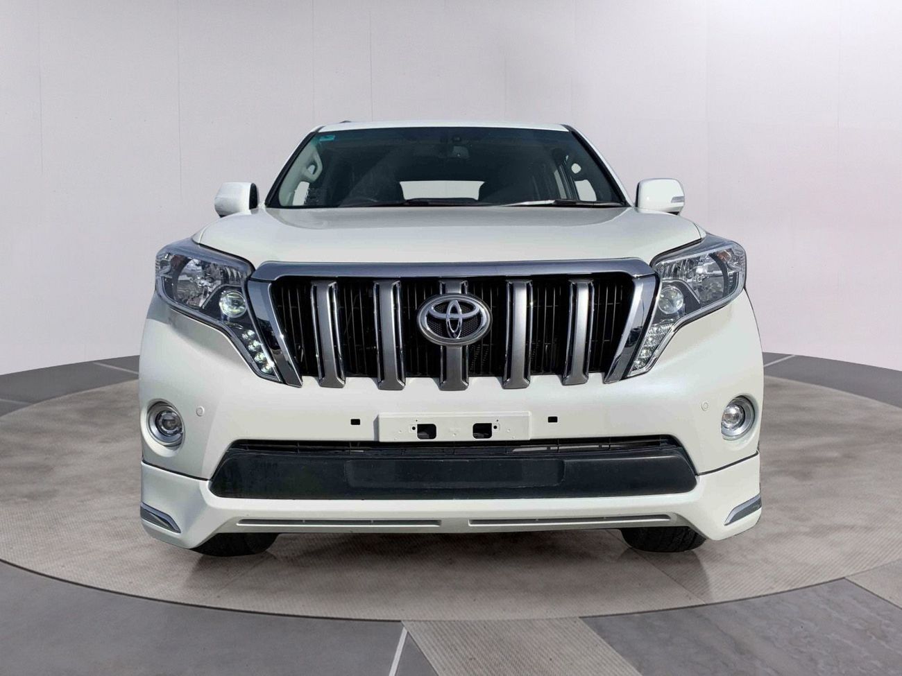 تويوتا برادو 4x4 Diesel Right Hand Drive (Export Only)