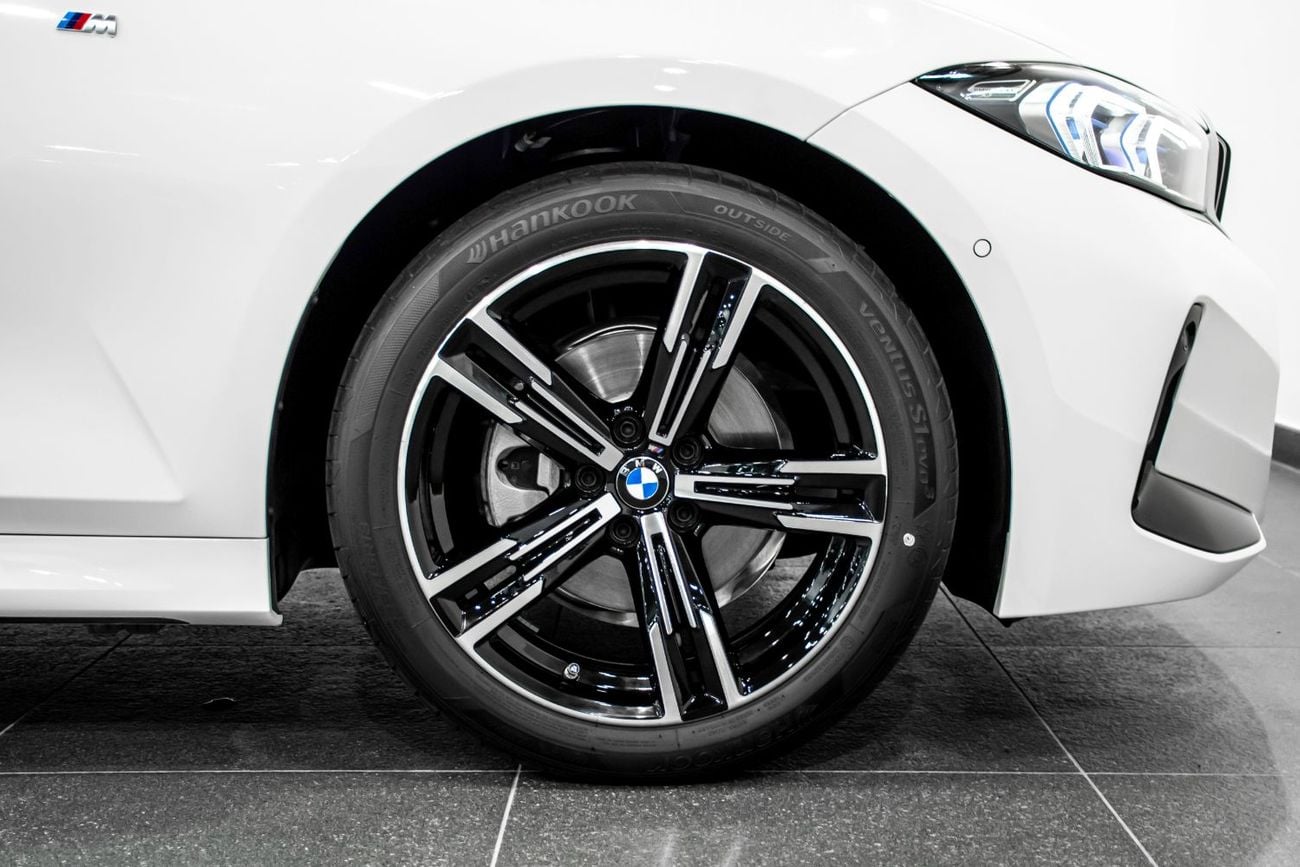 BMW 320i M SPORT