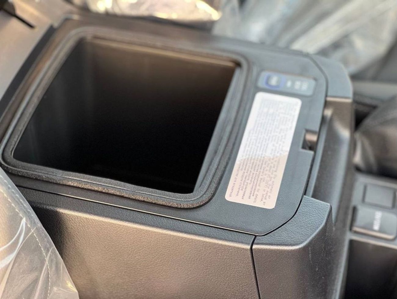 Toyota Prado VX 4.0L PTR A/T // 2023 // HIGH OPTION WITH POWER & LEATHER & COOLING SEATS , DVD & BACK CAMERA // S