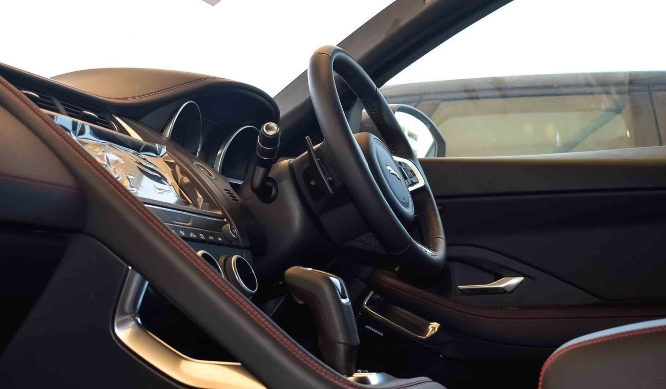 Jaguar E Pace R Dynamic First Edition RHD